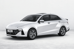 Hyundai Verna white