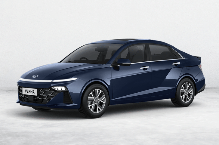 Hyundai Verna blue