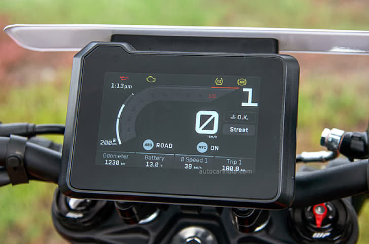 5-inch TFT display is easy to read.