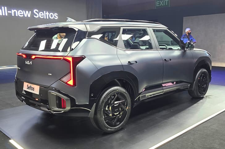 2026 Kia Seltos Gravity Grey rear left side