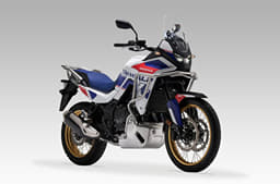 The bike has been made available in a limited-run SP variant in the UK, featuring 'SP' badging and a more retro colourway.