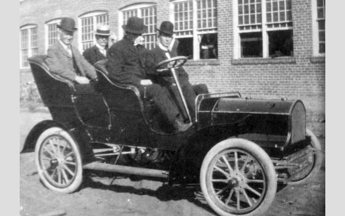 The first cars of the world's most famous carmakers