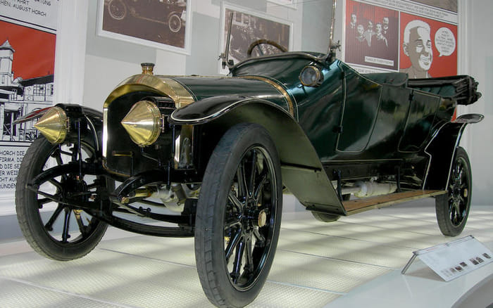 The first cars of the world's most famous carmakers