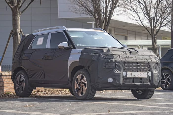 2025 Hyundai Venue spy shot exterior