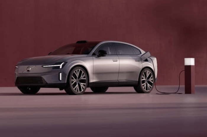 Volvo ES90 electric sedan with up to 700km range revealed