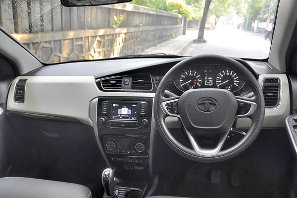 Tata Zest vs Hyundai Xcent comparison