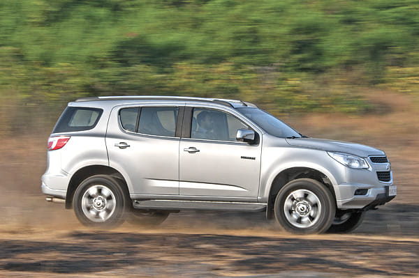 Chevrolet Trailblazer vs Toyota Fortuner comparison