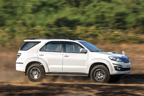 Chevrolet Trailblazer vs Toyota Fortuner comparison