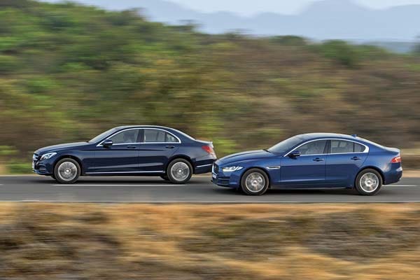 Jaguar XE 25t vs Mercedes C 200 comparison