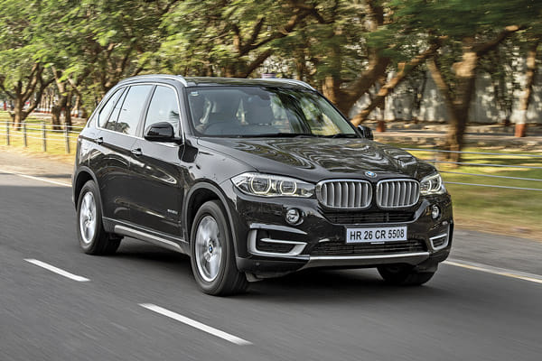 Mercedes GLE 350d vs BMW X5 30d comparison