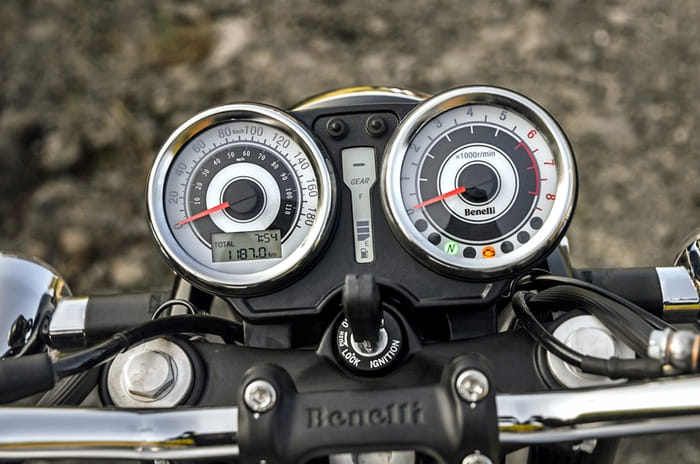 Benelli Imperiale 400: A close look