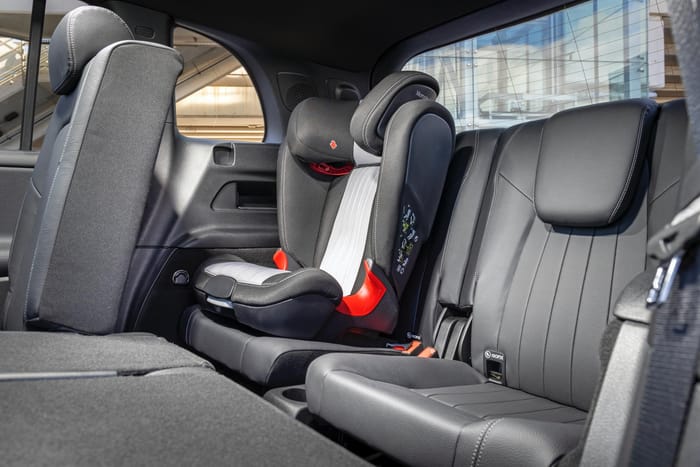 SCOOP! Mercedes Benz GLB 7-seat SUV India launch in December