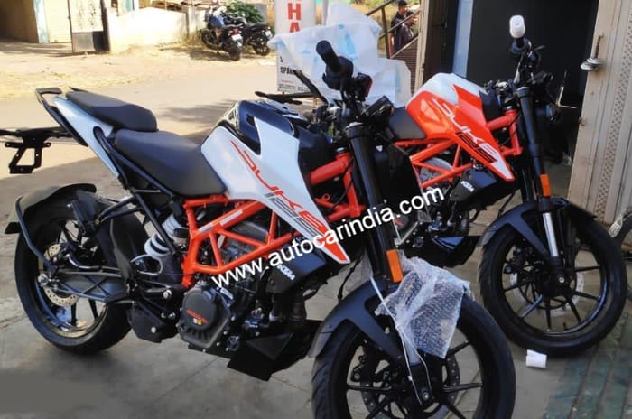 2021 KTM 125 Duke: A close look