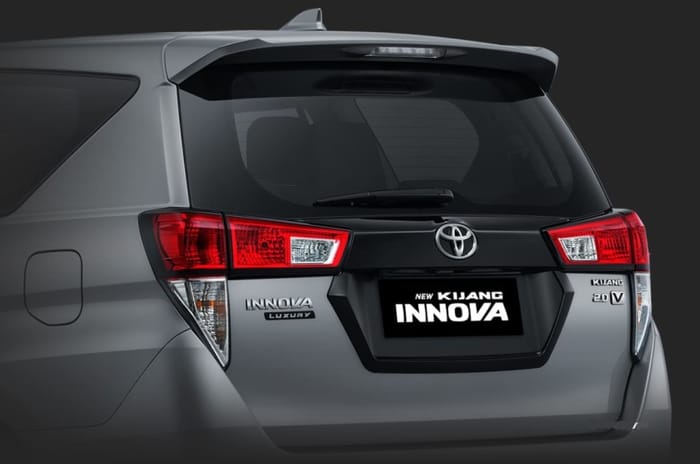 2021 Toyota Innova Crysta facelift revealed