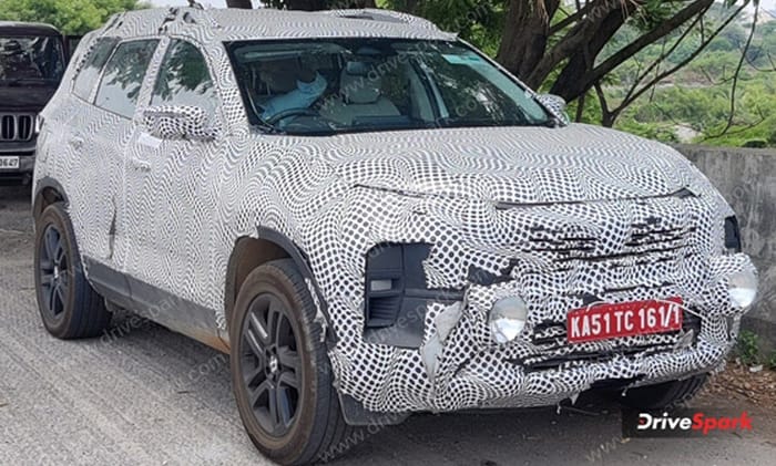 Tata Safari facelift fresh spy shots show new headlamp design, alloy wheels