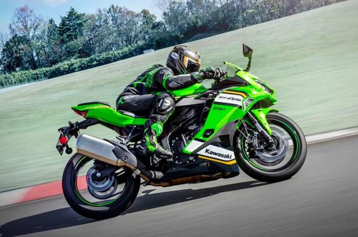 2025 Kawasaki Ninja ZX-4RR launched at Rs 9.42 lakh