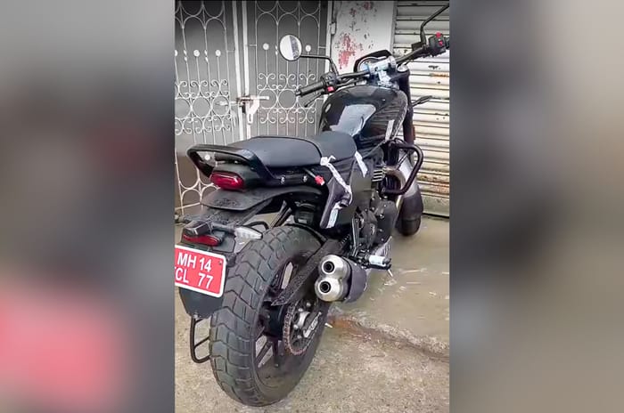 Triumph Scrambler 400 X new variant spotted