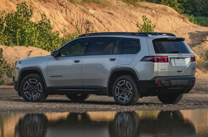 Jeep Cherokee rear left side Jeep Cherokee rear left side