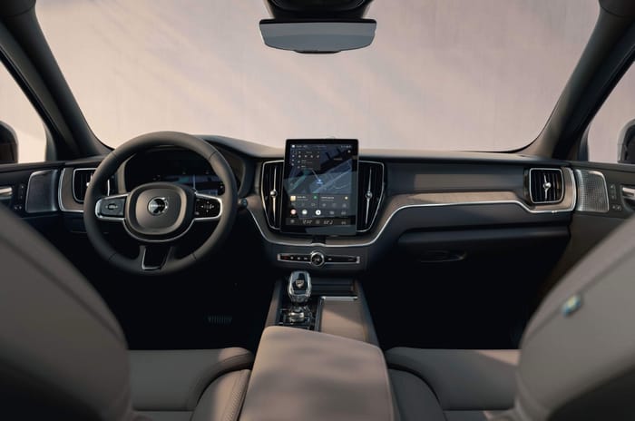 2025 Volvo XC60 facelift interior