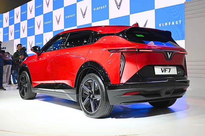 VinFast VF7 at Auto Expo 2025