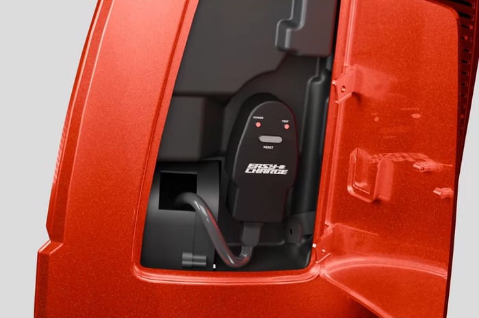 Kinetic DX electric launched at Rs 1.11 lakh