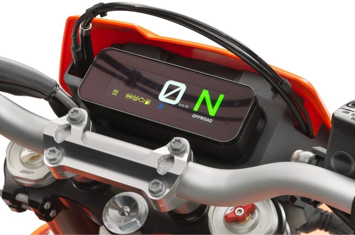 2026 KTM 690 Enduro R, 690 SMC R unveiled