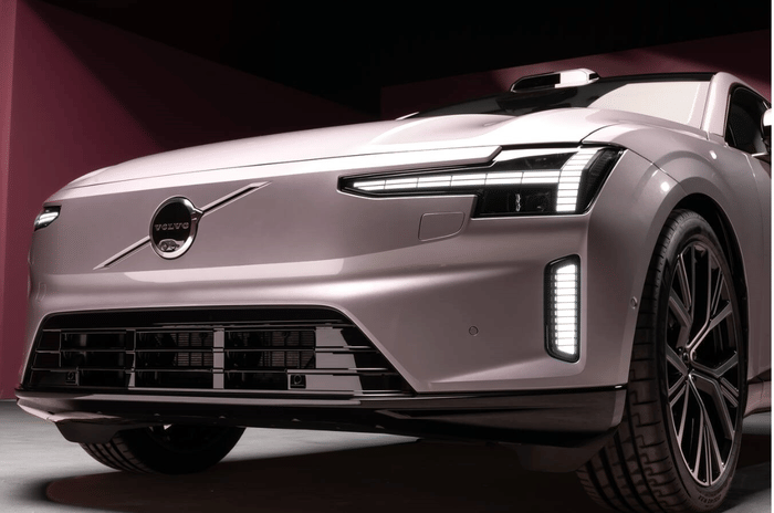 Volvo ES90 electric sedan with up to 700km range revealed