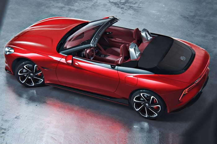 MG Cybertser red color