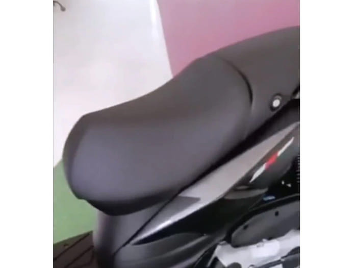 Updated Aprilia SR 160 spotted with new design, more features; launch soon