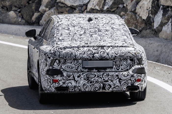 New Audi A7 sedan gets ready to replace the A6