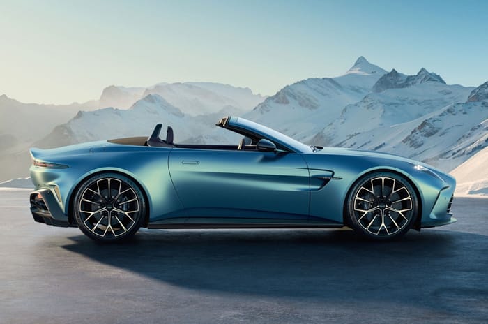 Aston Martin Vantage Roadster 2025 side static Aston Martin Vantage Roadster 2025 side static