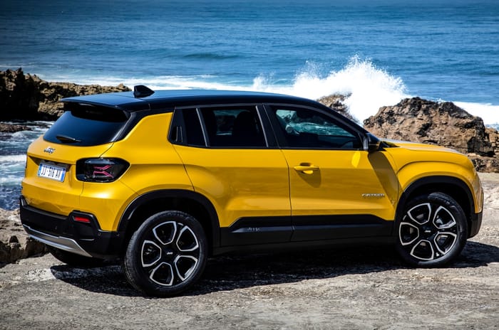 Jeep Avenger electric SUV unveiled during 4xe Day 2022