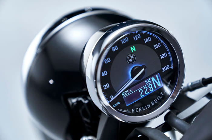 BMW-R18-speedo