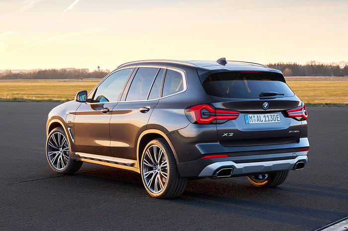 BMW X3, X4 facelifts get updated looks, mild-hybrid engines options