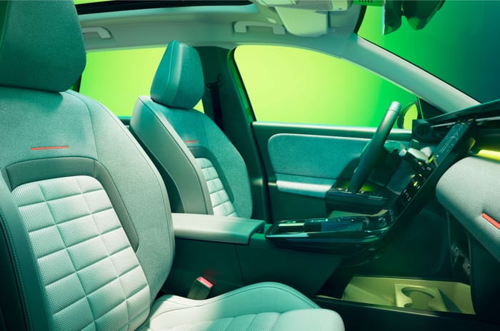 2025 Citroen C5 Aircross debuts with hybrid, electric powertrains