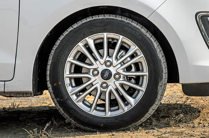 2018 Ford Aspire vs Honda Amaze vs Maruti Suzuki Dzire comparison