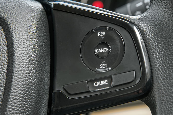 2018 Ford Aspire vs Honda Amaze vs Maruti Suzuki Dzire comparison