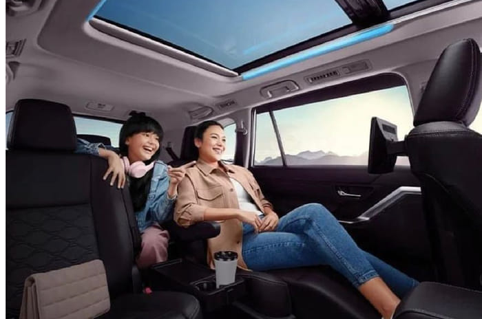 SCOOP! Toyota Innova Hycross to deliver 20-23kpl