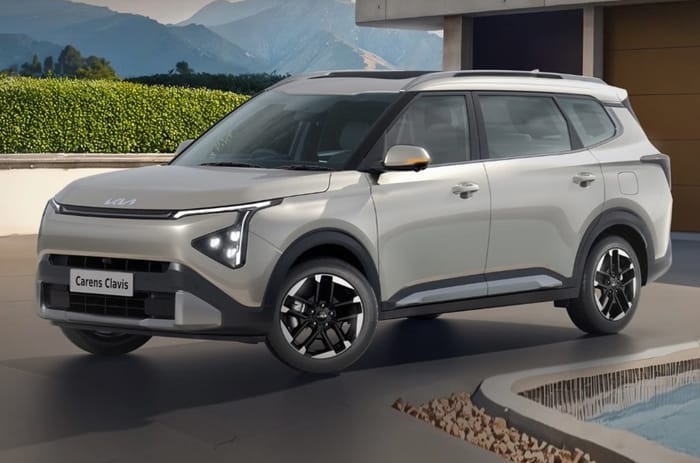 Kia Carens Clavis front