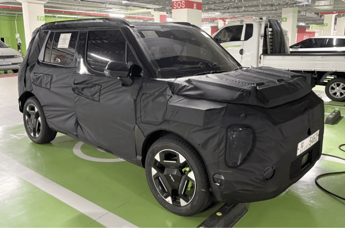 Kia Syros exterior front