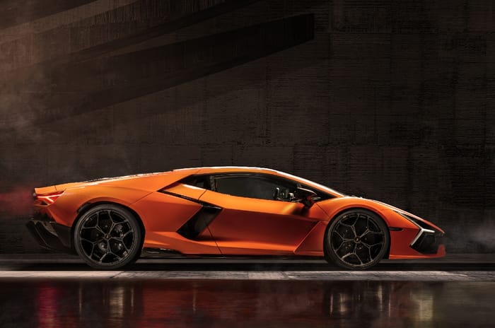 Lamborghini Revuelto unveiled as Aventador replacement