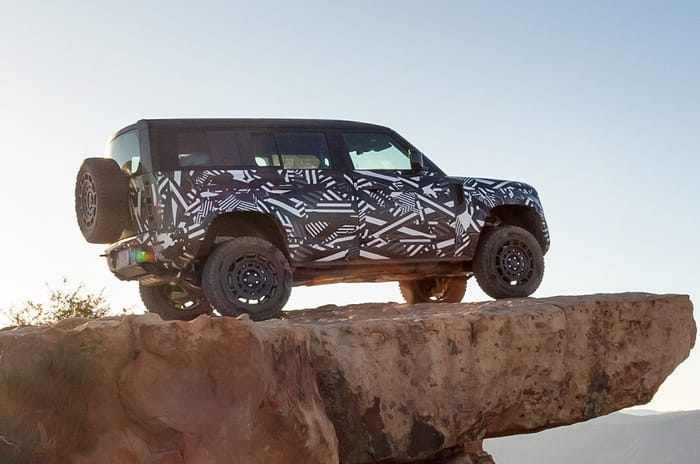 Hardcore Land Rover Defender Octa global debut on July 3