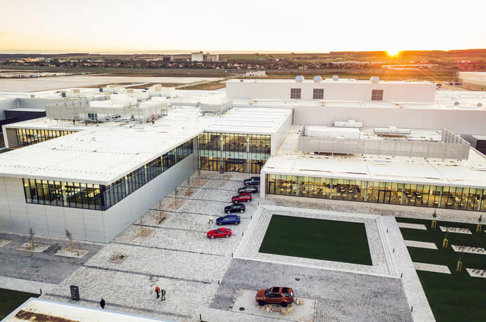 The story behind the new Land Rover Defender’s production