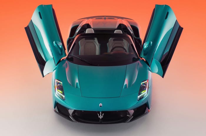 Maserati MCPura Cielo front top down