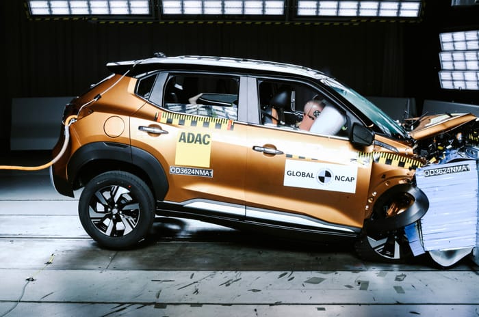 Nissan Magnite facelift front crash test