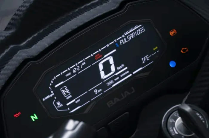 Updated Bajaj Pulsar RS200 launched at Rs 1.84 lakh