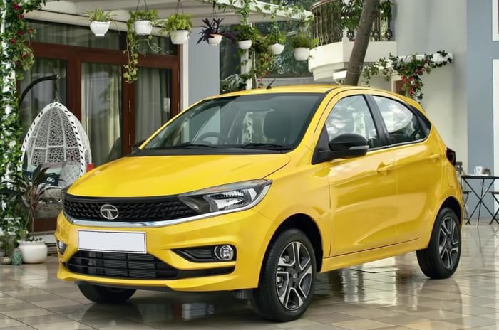 Top 5 automatic budget hatchbacks on sale in India in 2021