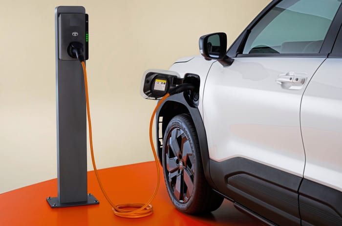 Toyota Urban Cruiser EV charging