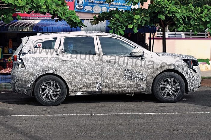 Next-gen Mahindra XUV500 to up the ante