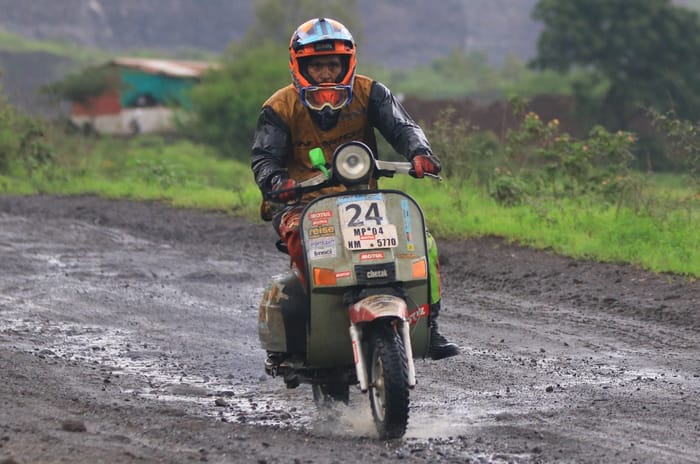 monsoon-scooter-rally
